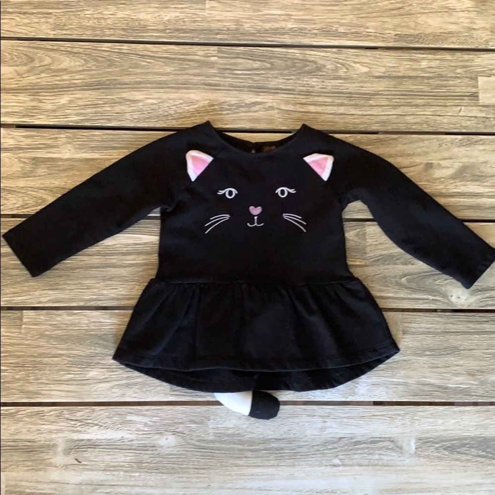 Spooked black cat top with removable tail- 18 mon